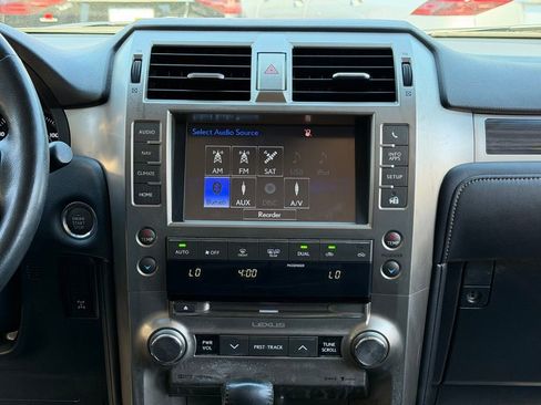 Used 2017 Lexus GX 460 w/ Navigation Package AWD/4WD image 42
