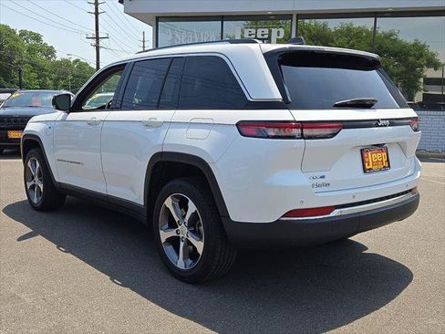 Certified 2023 Jeep Grand Cherokee 4WD 4xe image 4