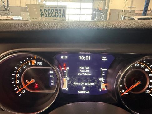 Used 2021 Jeep Gladiator Sport AWD/4WD image 16