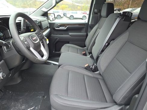 New 2026 GMC Sierra 1500 Elevation image 4