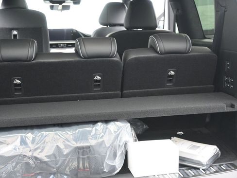 New 2026 INFINITI QX80 Autograph image 25