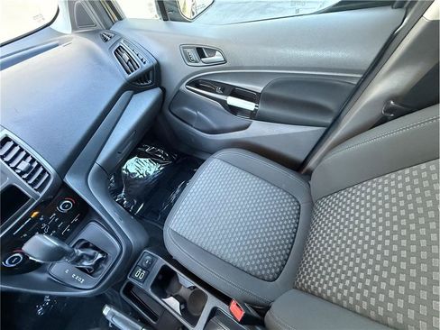 Used 2020 Ford Transit Connect XLT FWD image 12