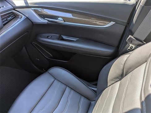 Used 2024 Cadillac XT5 Premium Luxury w/ Platinum Package image 18