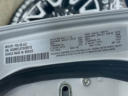 New 2026 RAM 2500 Limited w/ Towing Technology Group image 19