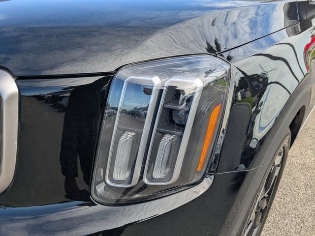 Certified 2025 Kia Telluride S FWD image 10