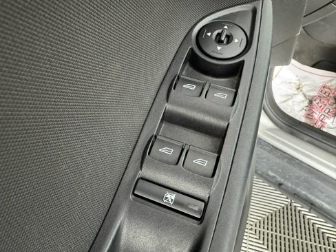 Used 2016 Ford Focus SE image 22