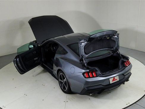 Used 2024 Ford Mustang Coupe image 39