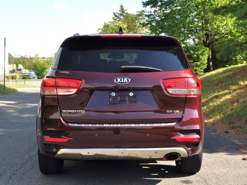 Used 2017 Kia Sorento SX image 5
