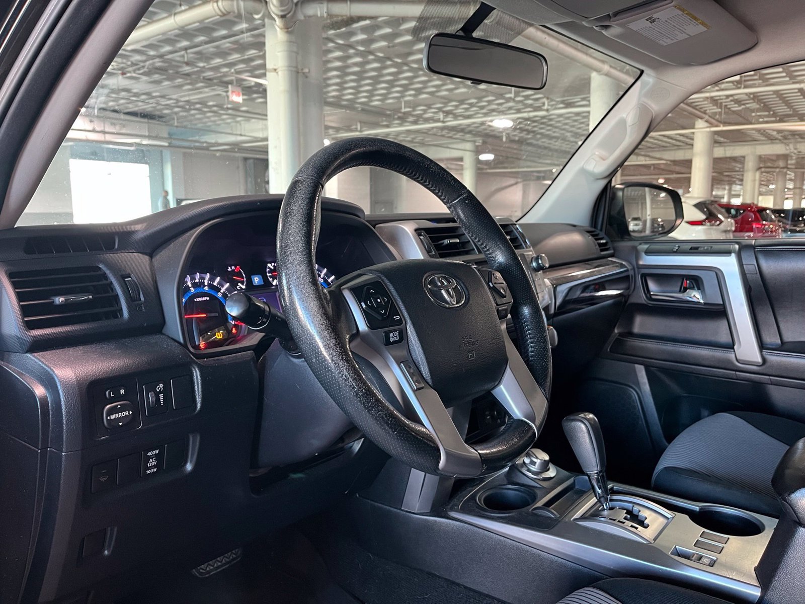Used 2014 Toyota 4Runner SR5 AWD/4WD image 15