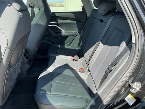 Used 2025 Audi Q5 Prestige image 13