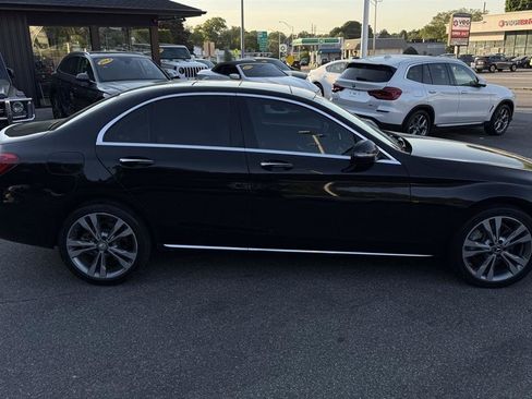 Used 2017 Mercedes-Benz C 300 4MATIC Sedan image 20
