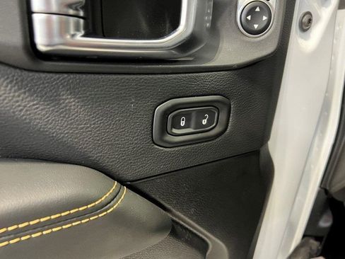 New 2026 Jeep Wrangler Sahara image 25