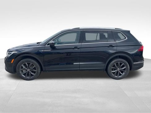 Used 2022 Volkswagen Tiguan SE AWD/4WD image 4