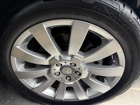 Used 2010 Mercedes-Benz GLK 350 4MATIC image 27