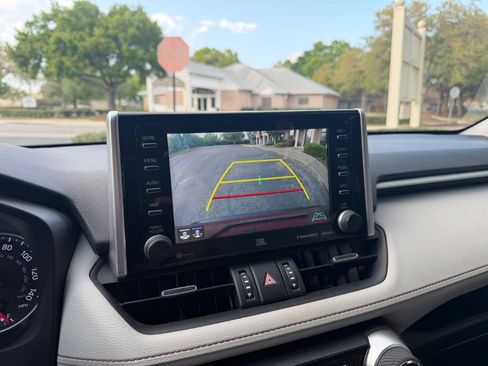Used 2021 Toyota RAV4 XLE Premium FWD image 16