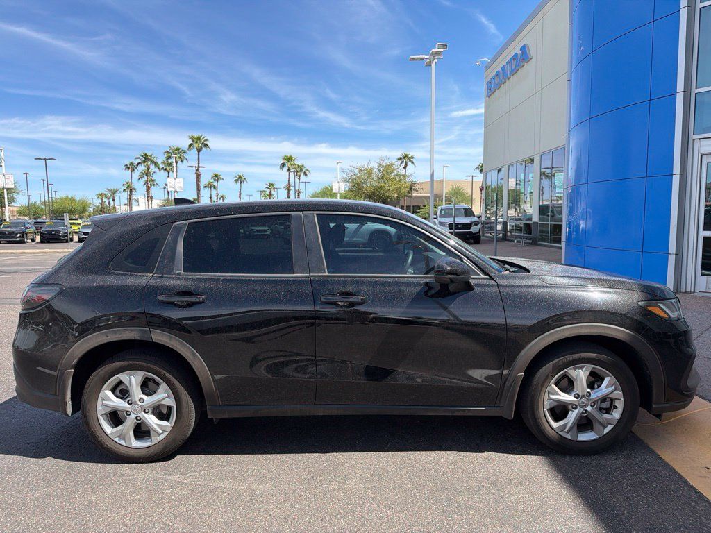 Certified 2024 Honda HR-V LX image 6