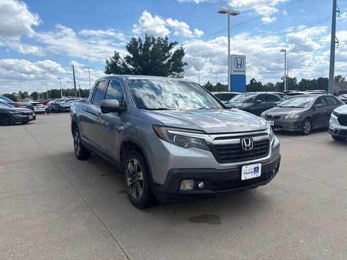 Used 2017 Honda Ridgeline RTL-T image 3