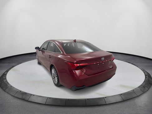 Used 2019 Toyota Avalon Limited FWD image 7
