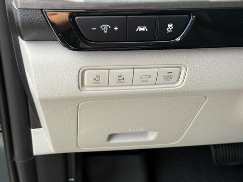Used 2024 Kia Carnival SX FWD image 27