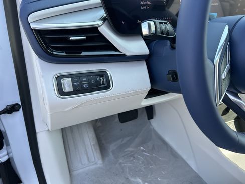 New 2026 Buick Enclave Avenir w/ Super Cruise Package AWD/4WD image 22