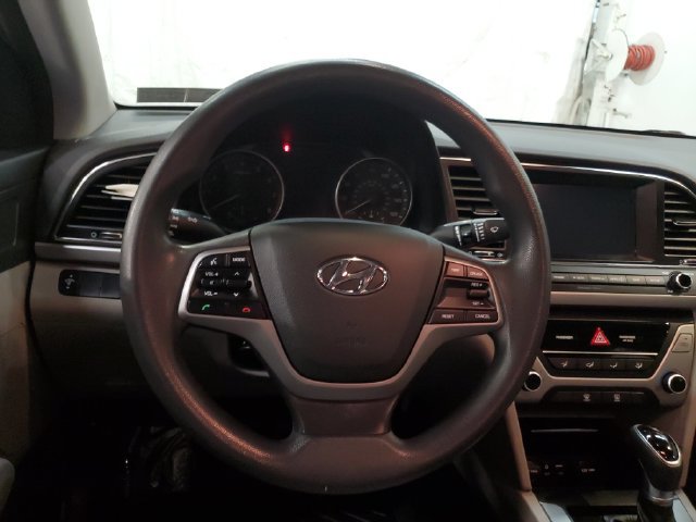 Used 2017 Hyundai Elantra SE FWD image 16