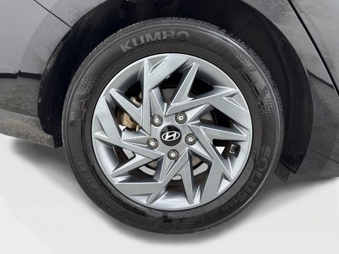 Used 2024 Hyundai Elantra SEL FWD image 48