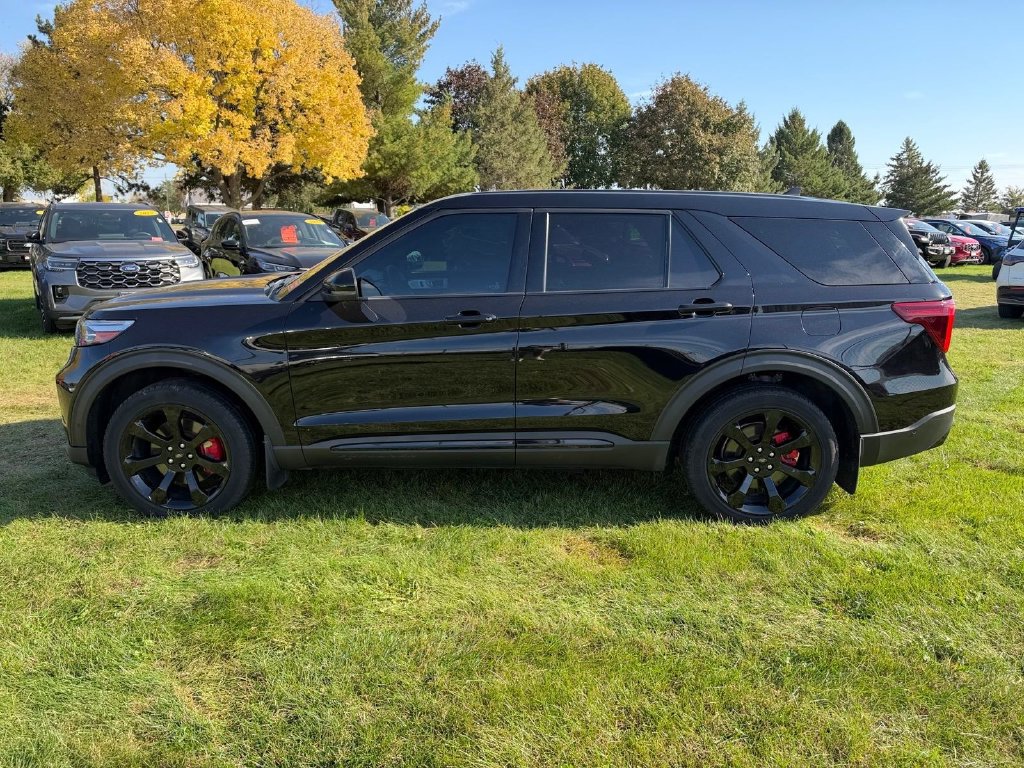 Certified 2021 Ford Explorer ST w/ Equipment Group 401A AWD/4WD image 3