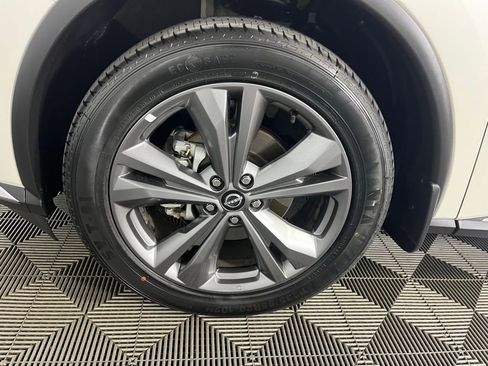 Used 2023 Nissan Murano Platinum w/ Cargo Package image 14