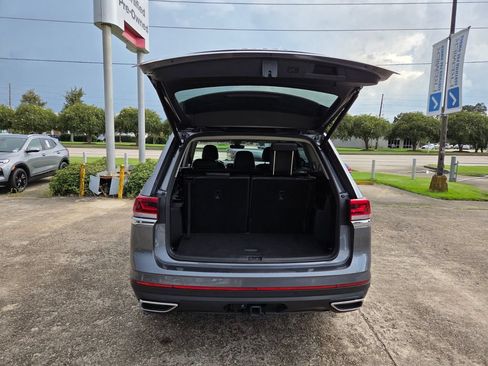 Used 2025 Volkswagen Atlas SE AWD/4WD image 28