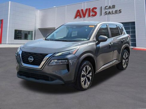 Used 2023 Nissan Rogue SV image 1
