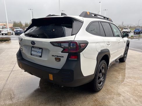 Used 2025 Subaru Outback Wilderness AWD/4WD image 5