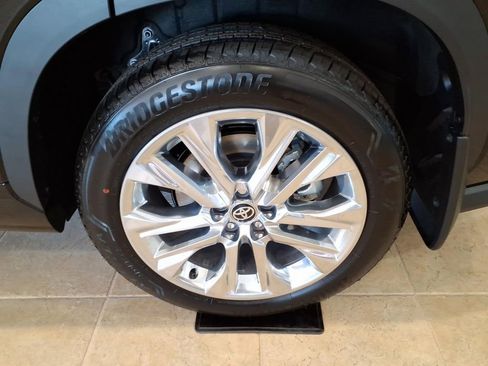 New 2026 Toyota Highlander Limited AWD/4WD image 7
