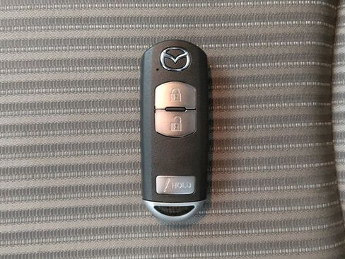 Used 2014 MAZDA MAZDA3 i Touring w/ Moonroof Package 1 image 32