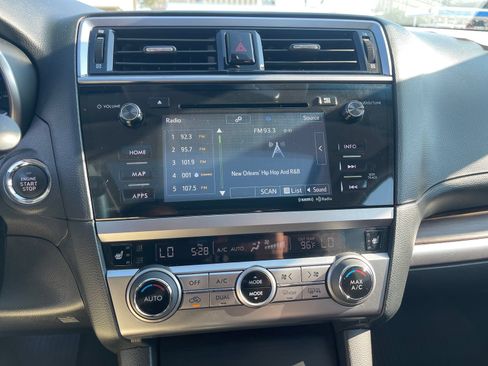 Used 2017 Subaru Outback 2.5i Touring w/ Popular Package #5A AWD/4WD image 34