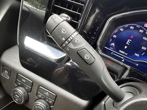 Used 2024 Chevrolet Silverado 1500 LT AWD/4WD image 19