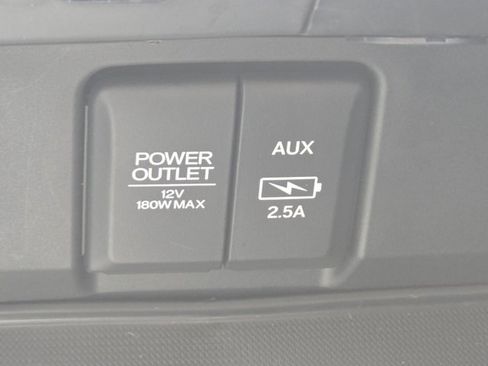 Used 2022 Honda Pilot Special Edition image 12