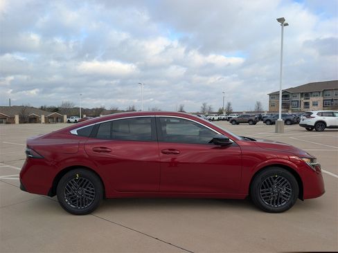 New 2026 Nissan Sentra SV image 3