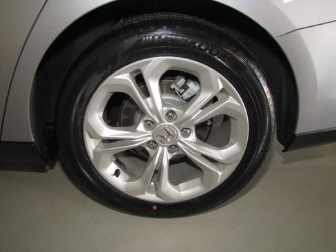 Certified 2023 Honda Accord LX image 24