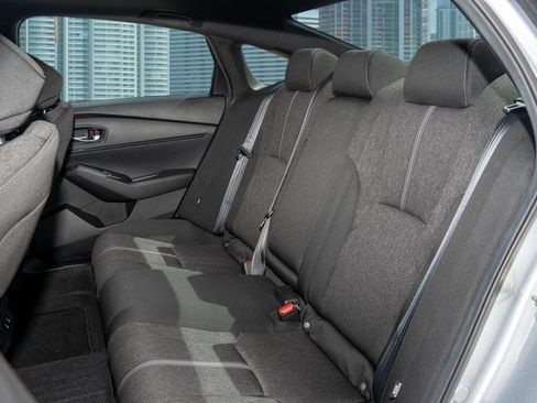 Used 2025 Honda Accord Sport image 17