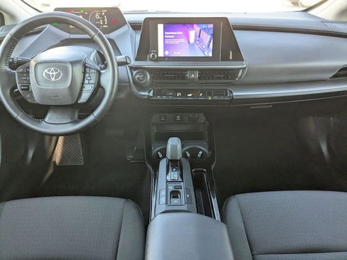 Used 2025 Toyota Prius LE image 25