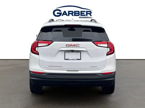Used 2023 GMC Terrain SLE w/ Driver Convenience Package AWD/4WD image 4