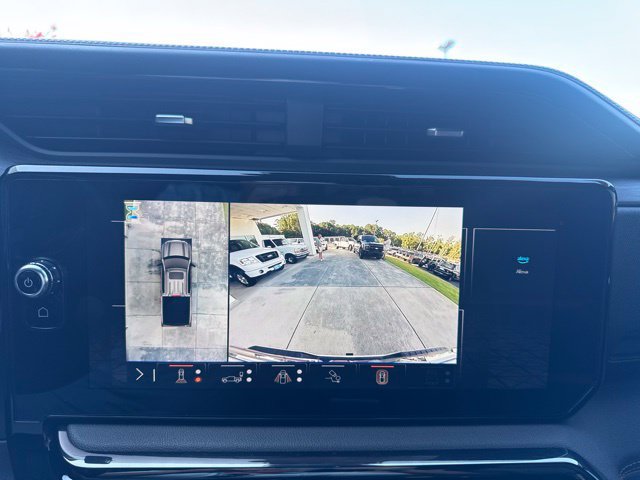 Used 2025 GMC Sierra 1500 AT4 w/ AT4 Premium Package AWD/4WD image 19