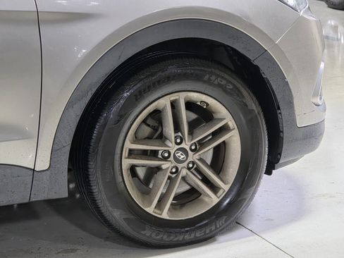 Used 2018 Hyundai Santa Fe Sport image 8