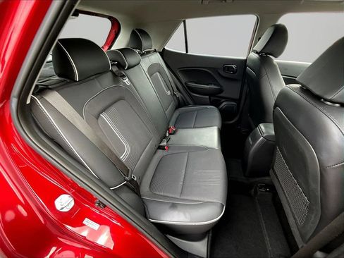 Certified 2023 Hyundai Venue Limited w/ Cargo Package FWD image 23