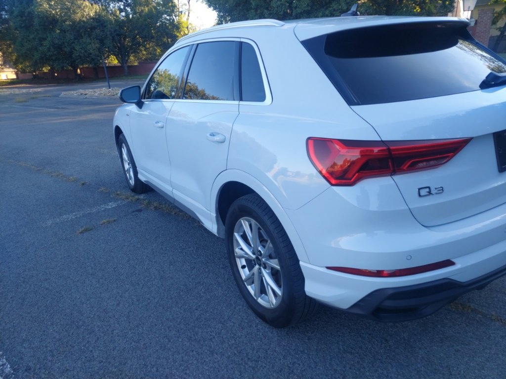 Used 2025 Audi Q3 2.0T Premium Plus w/ Premium Plus Package AWD/4WD image 13