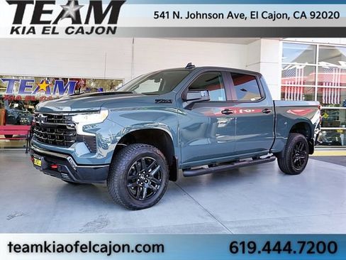 Used 2026 Chevrolet Silverado 1500 LT Trail Boss w/ LPO, Dark Essentials Package AWD/4WD image 5