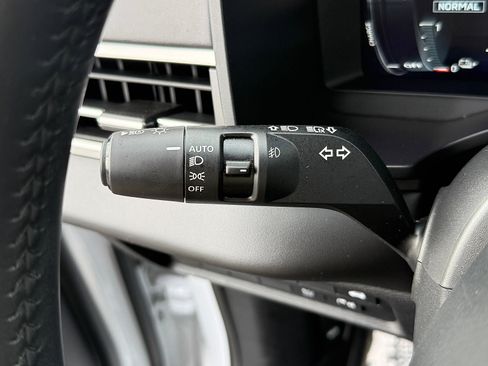 Used 2024 Mitsubishi Outlander Ralliart image 35