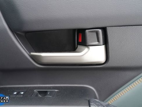 Used 2024 Toyota Tacoma Trailhunter image 83