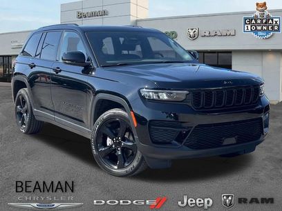 Used 2024 Jeep Grand Cherokee Altitude