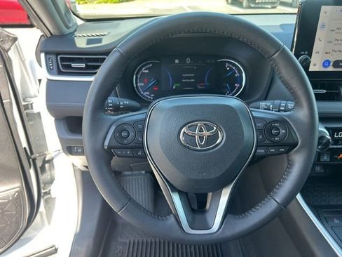 Used 2023 Toyota RAV4 XLE Premium AWD/4WD image 17
